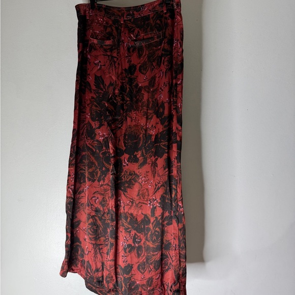 By Anthropologie Low-Rise Pleated Wide Leg Trousers Pants Floral Satin Sz 8 - Picture 2 of 6